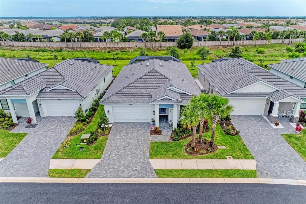 18615 Midsummer Place Venice FL 34293