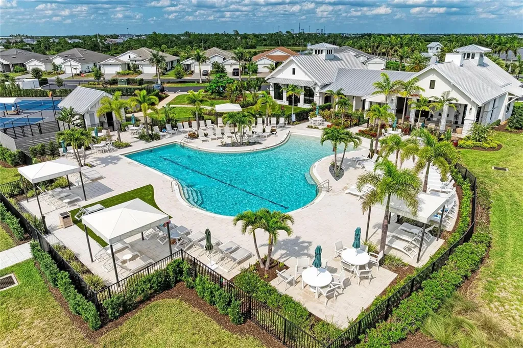 18615 Midsummer Place Venice FL 34293