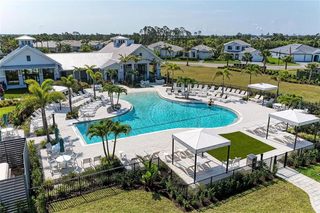18615 Midsummer Place Venice FL 34293