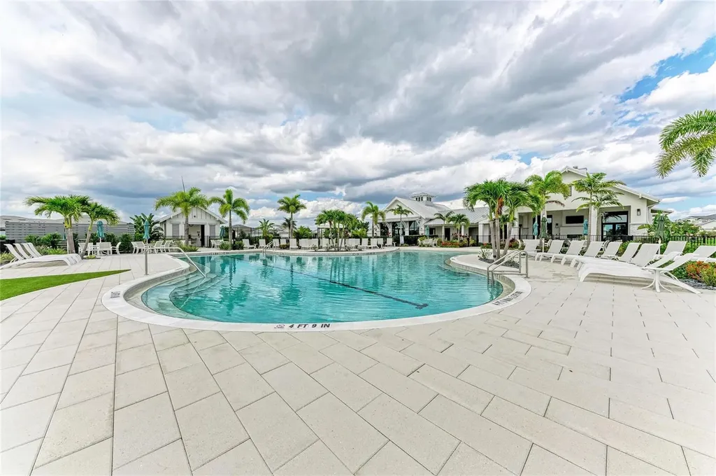 18615 Midsummer Place Venice FL 34293
