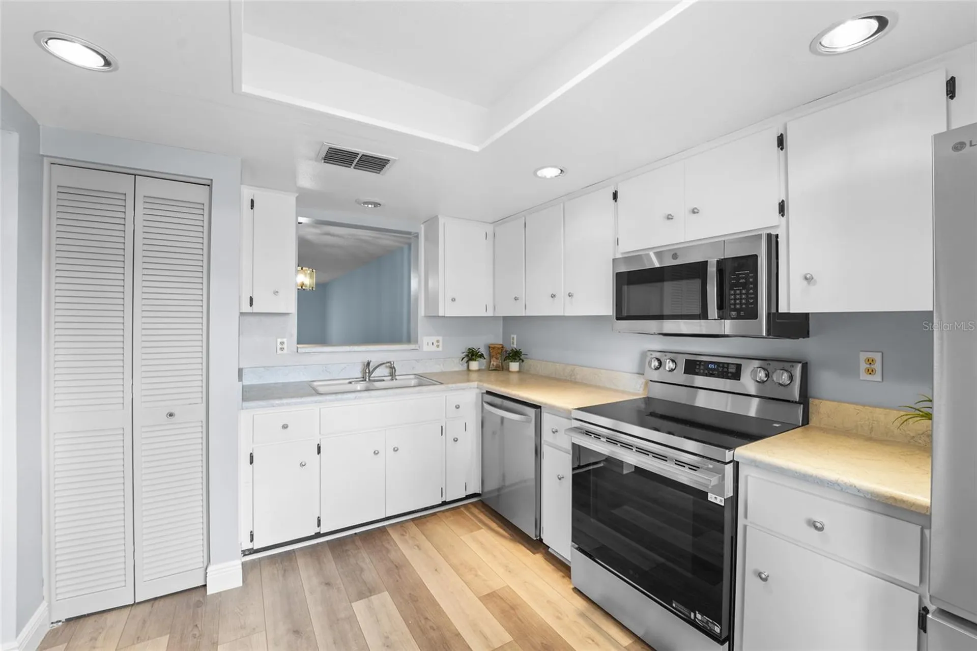 3351 Stonehaven Court W Palm Harbor FL 34684