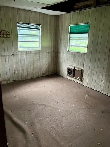 39001, 39005 State Road 575 Dade City FL 33523
