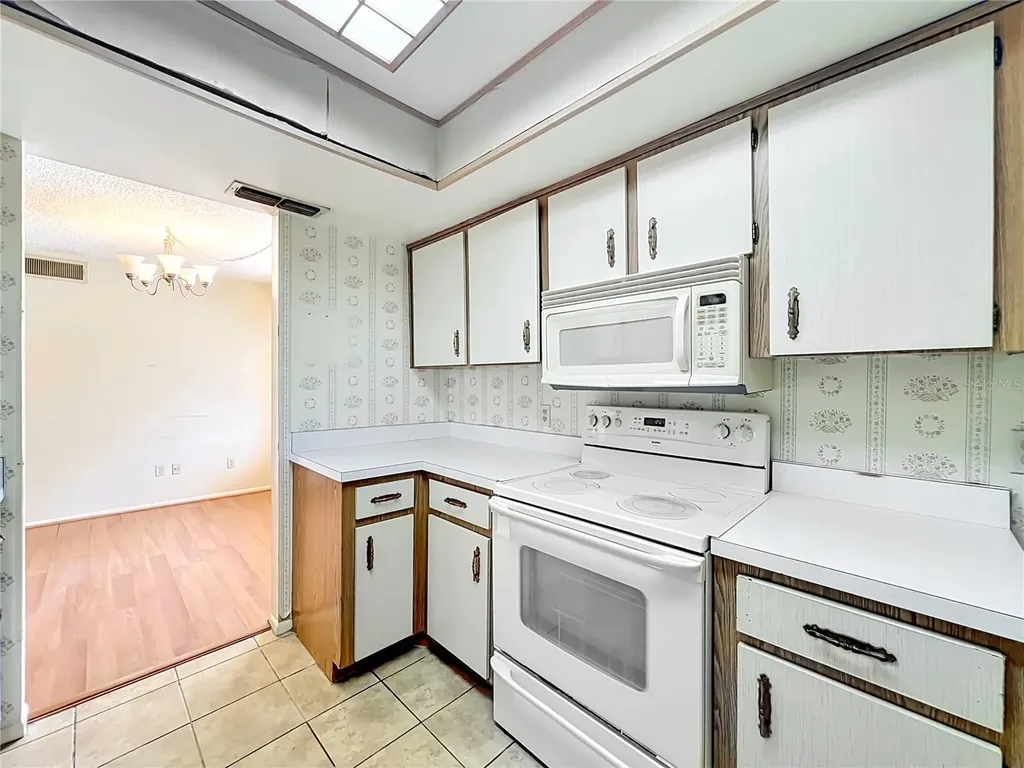 5948 La Costa Drive Orlando FL 32807