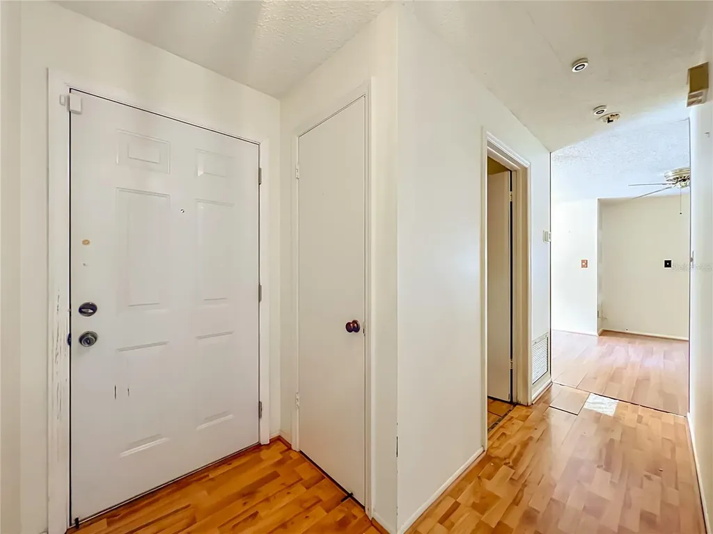 5948 La Costa Drive Orlando FL 32807
