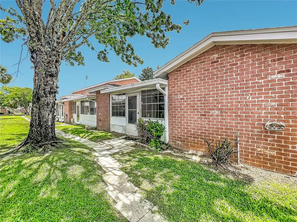 5948 La Costa Drive Orlando FL 32807