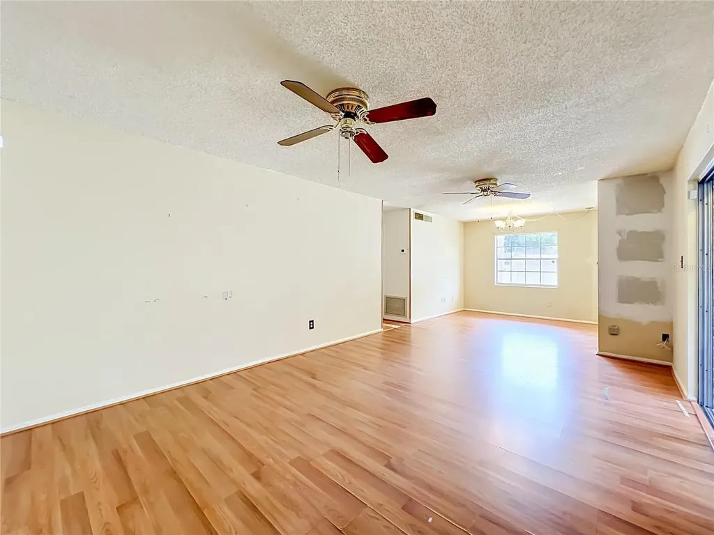 5948 La Costa Drive Orlando FL 32807