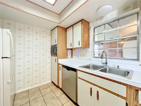 5948 La Costa Drive Orlando FL 32807