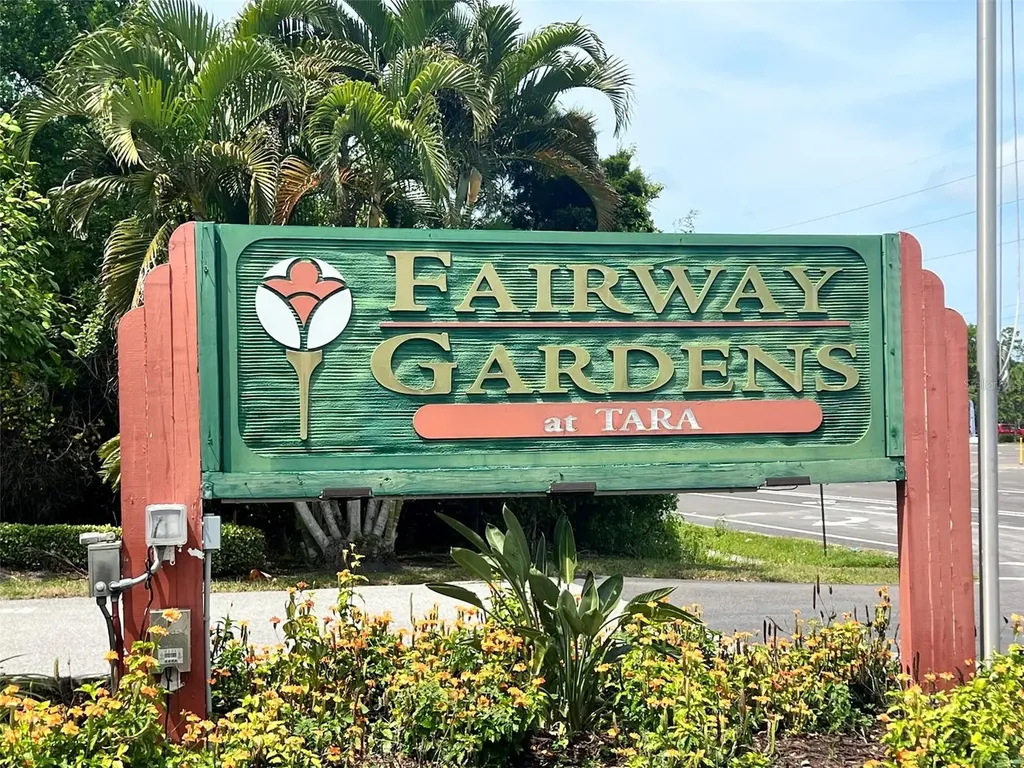 6582 Fairway Gardens Drive Bradenton FL 34203