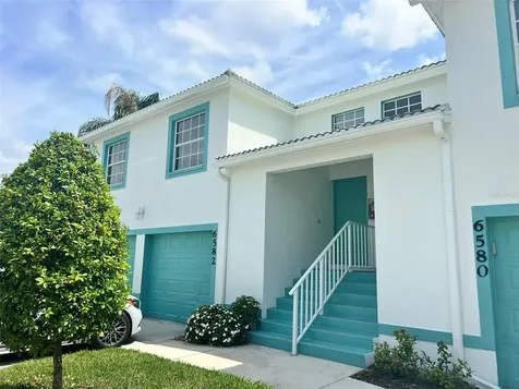 6582 Fairway Gardens Drive Bradenton FL 34203