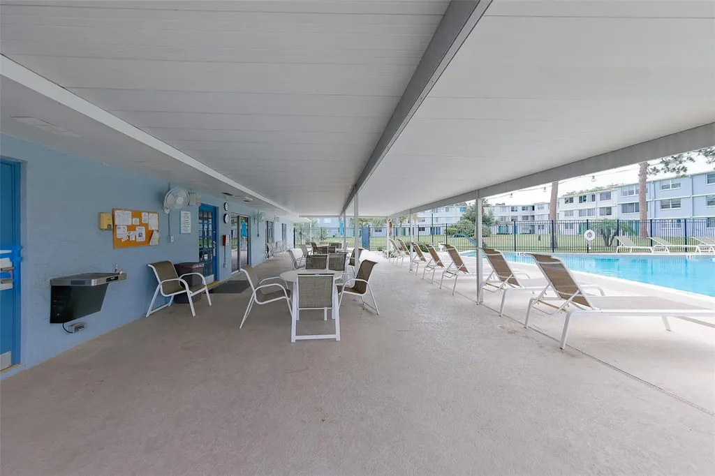 4715 Bay Street NE St Petersburg FL 33703