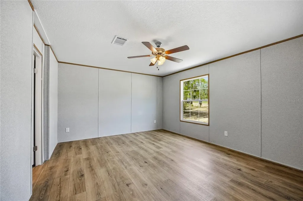 119 London Avenue Interlachen FL 32148
