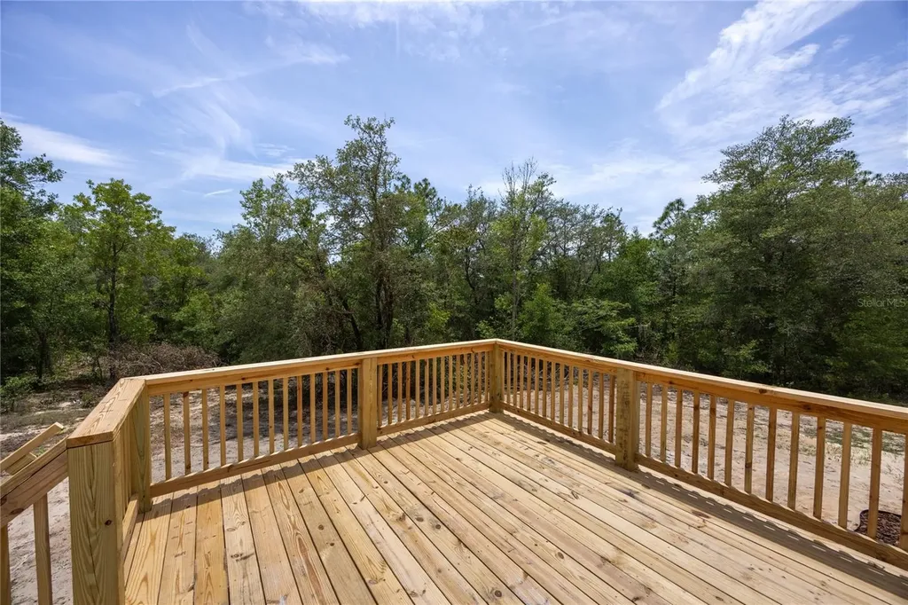 119 London Avenue Interlachen FL 32148