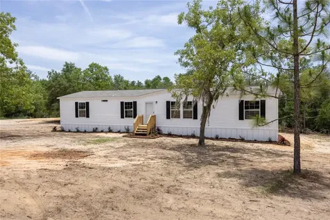 119 London Avenue Interlachen FL 32148