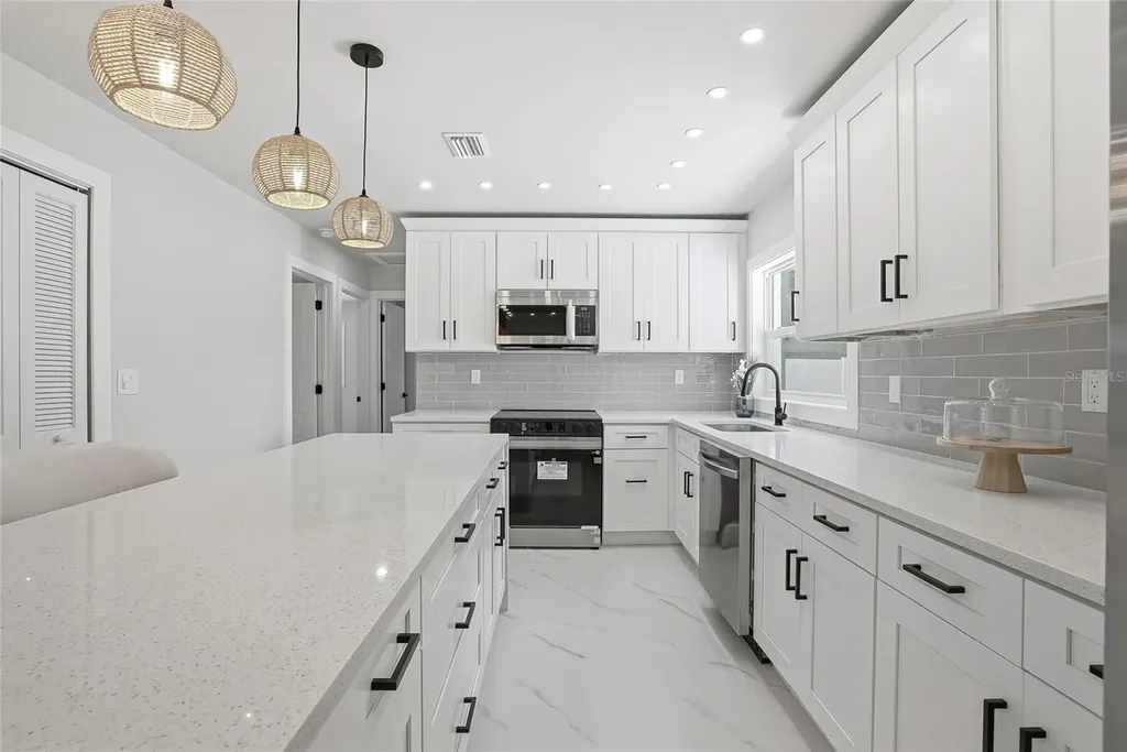 513 White Oak Avenue Brandon FL 33510