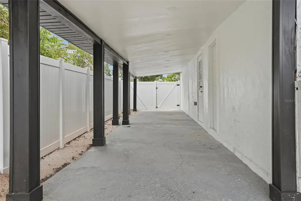 513 White Oak Avenue Brandon FL 33510