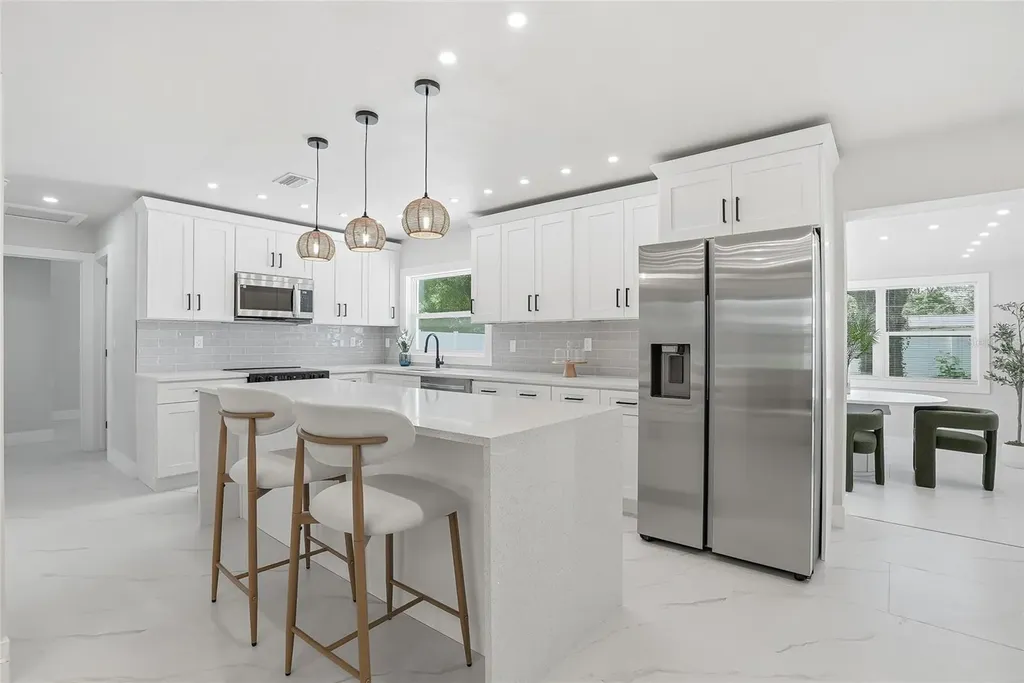 513 White Oak Avenue Brandon FL 33510