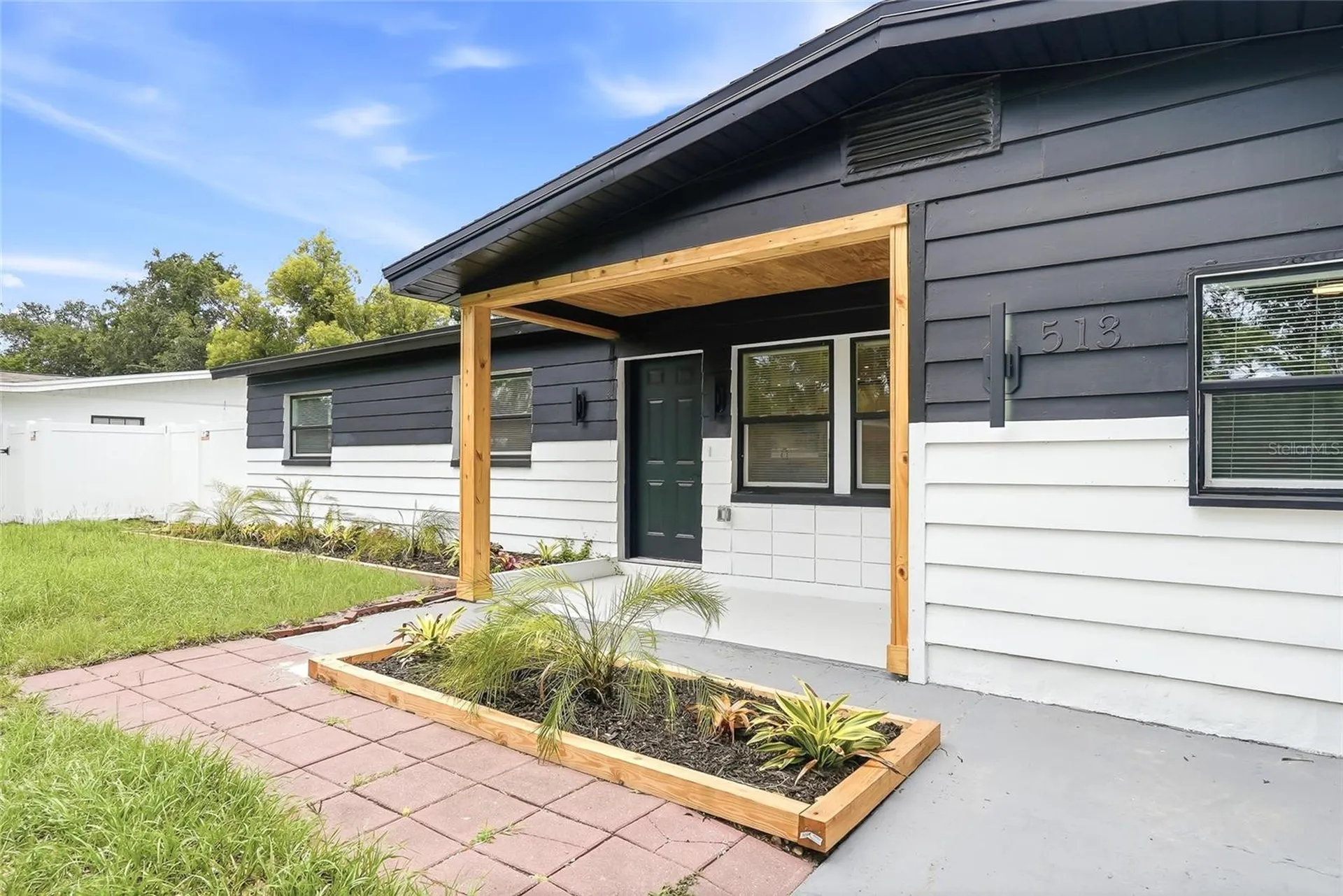513 White Oak Avenue Brandon FL 33510