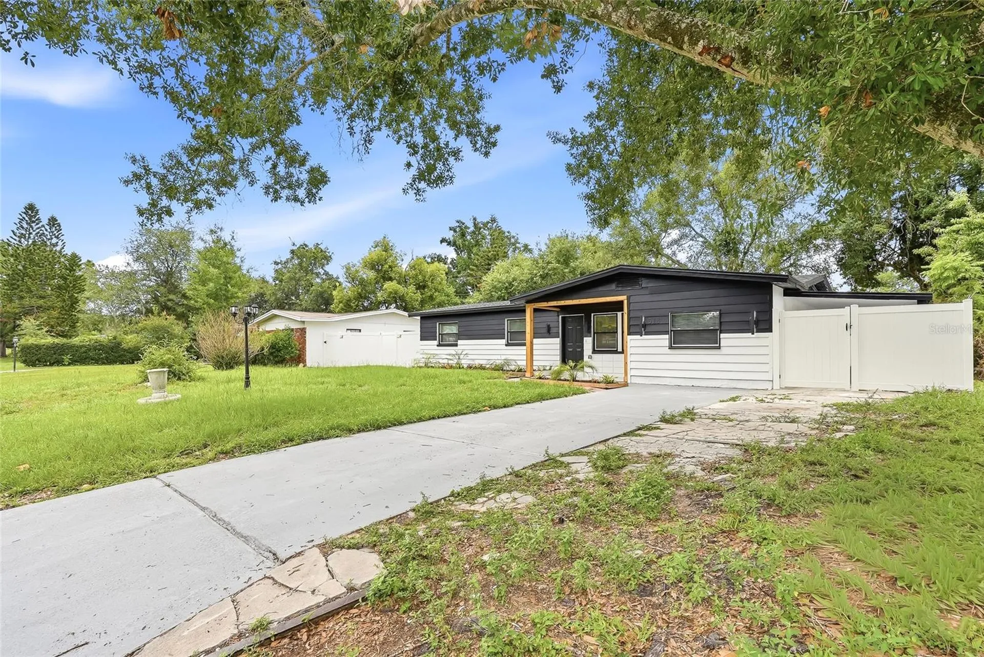 513 White Oak Avenue Brandon FL 33510