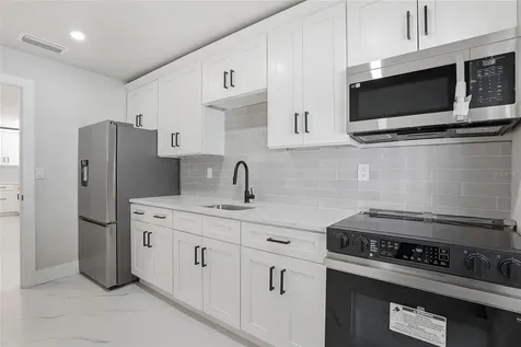 513 White Oak Avenue Brandon FL 33510