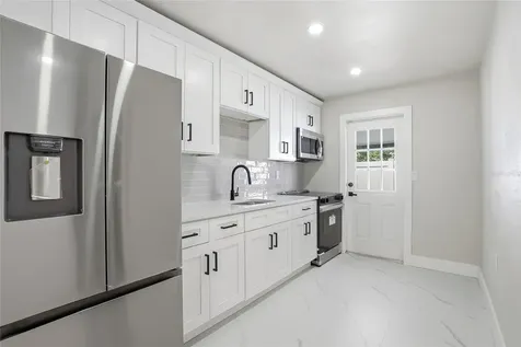 513 White Oak Avenue Brandon FL 33510