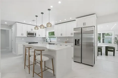 513 White Oak Avenue Brandon FL 33510