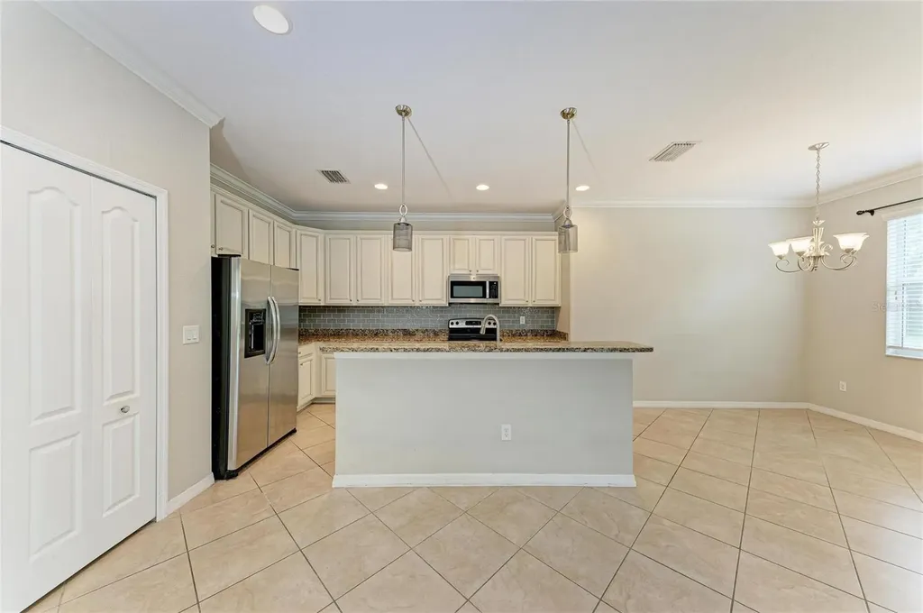 1986 Mesic Hammock Way Venice FL 34292