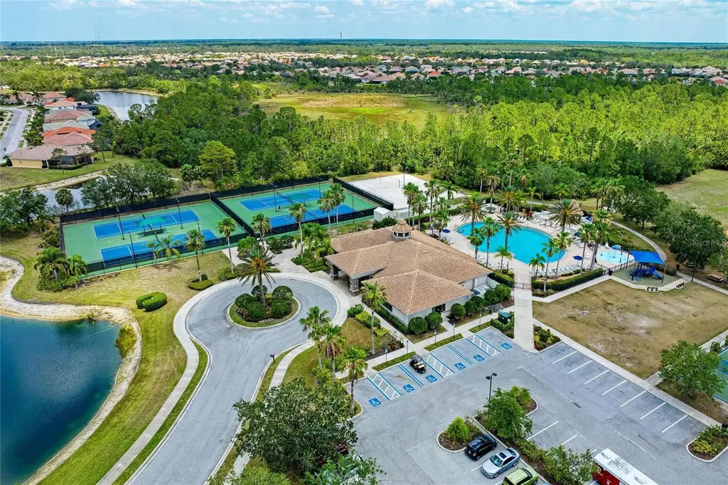1986 Mesic Hammock Way Venice FL 34292