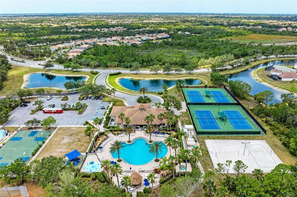 1986 Mesic Hammock Way Venice FL 34292