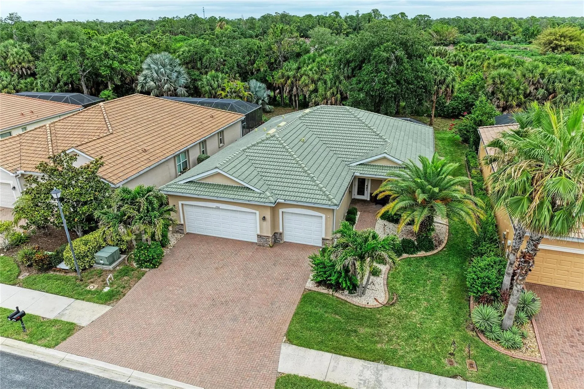 1986 Mesic Hammock Way Venice FL 34292