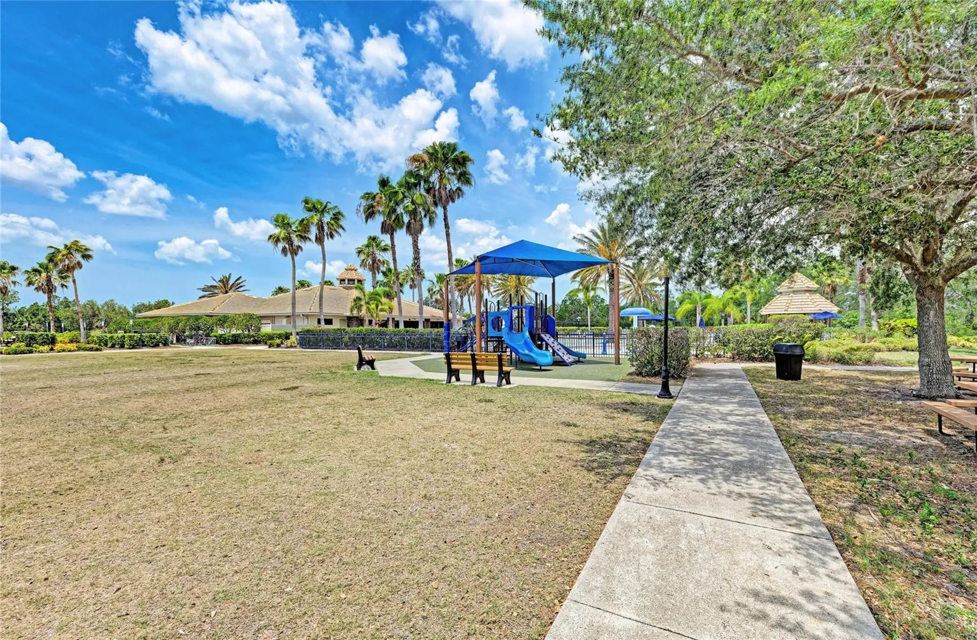 1986 Mesic Hammock Way Venice FL 34292