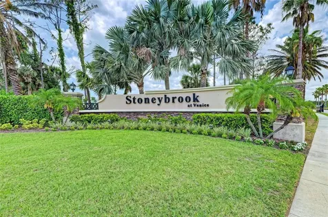1986 Mesic Hammock Way Venice FL 34292