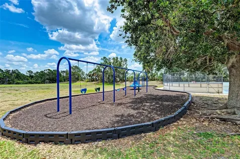 1986 Mesic Hammock Way Venice FL 34292