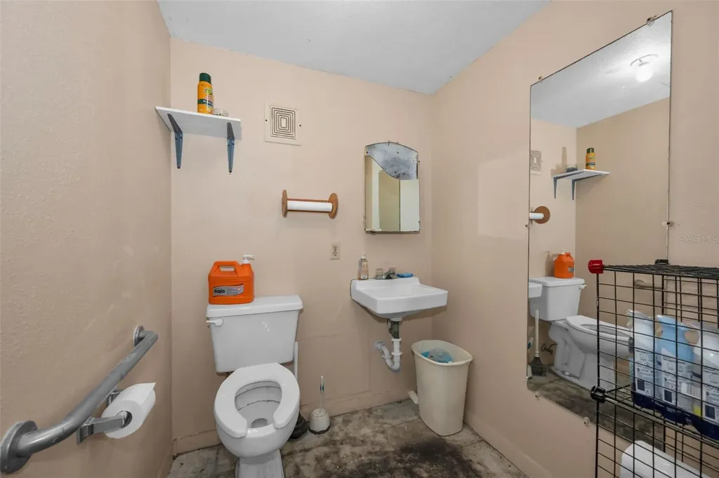 6581 Seminole Boulevard Seminole FL 33772