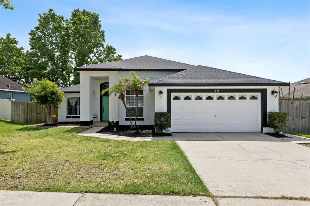 808 Lake Jackson Circle Apopka FL 32703