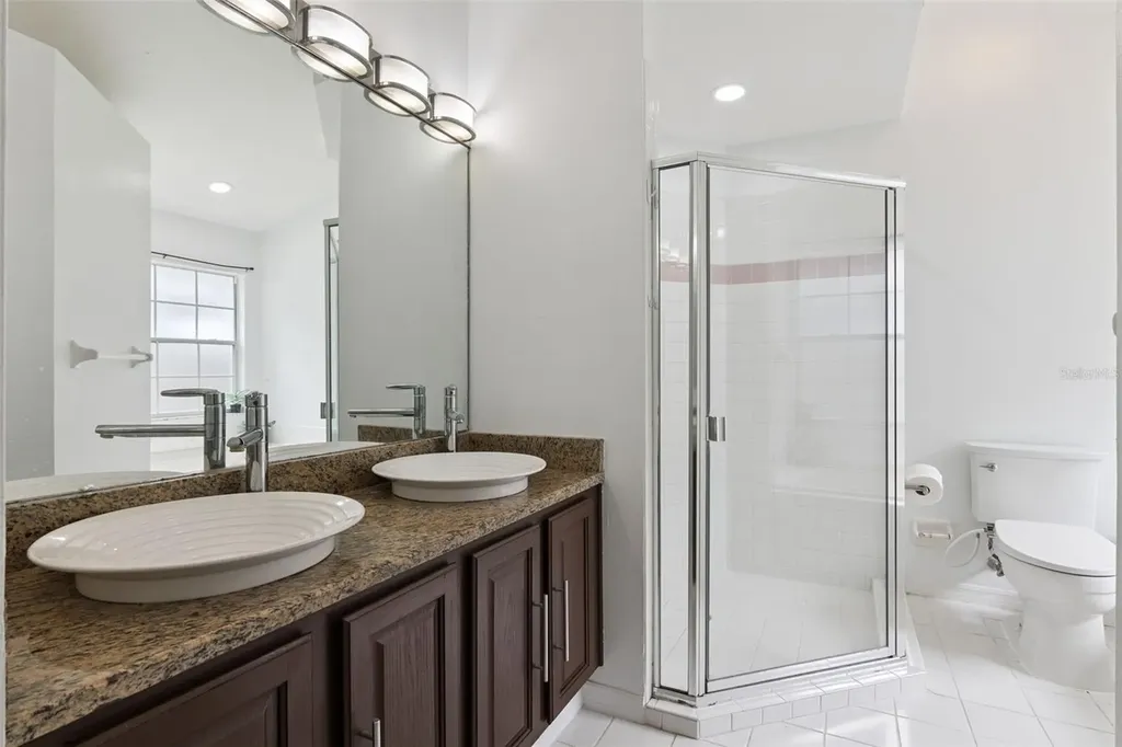 808 Lake Jackson Circle Apopka FL 32703