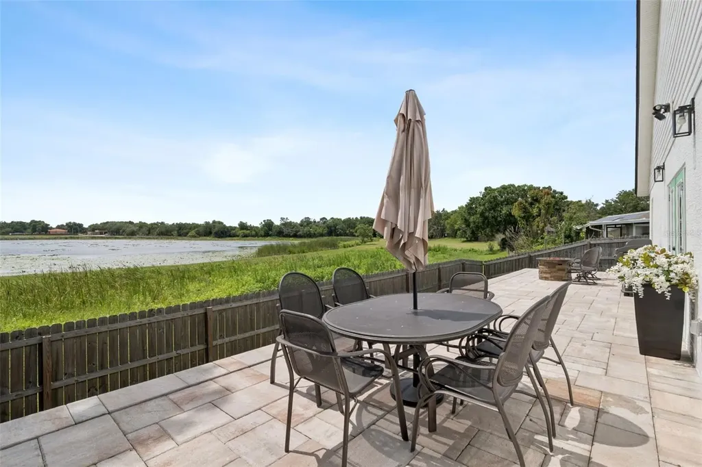 808 Lake Jackson Circle Apopka FL 32703