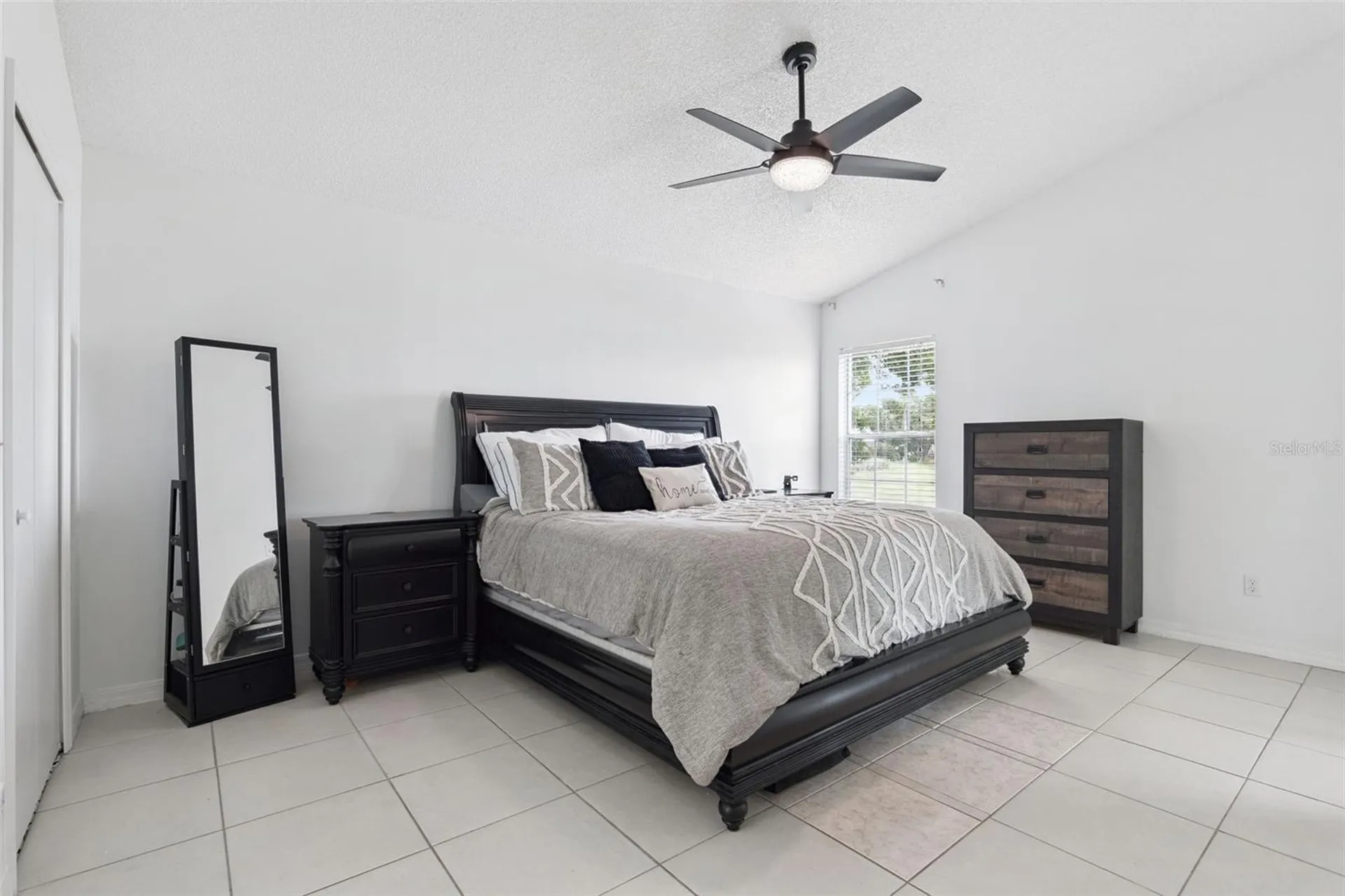 808 Lake Jackson Circle Apopka FL 32703