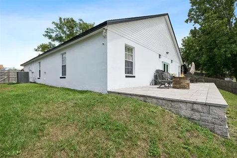 808 Lake Jackson Circle Apopka FL 32703