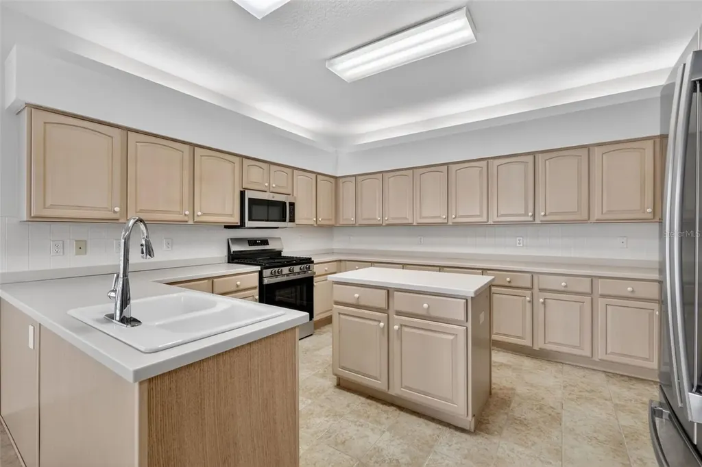 4856 Westchester Court Oldsmar FL 34677
