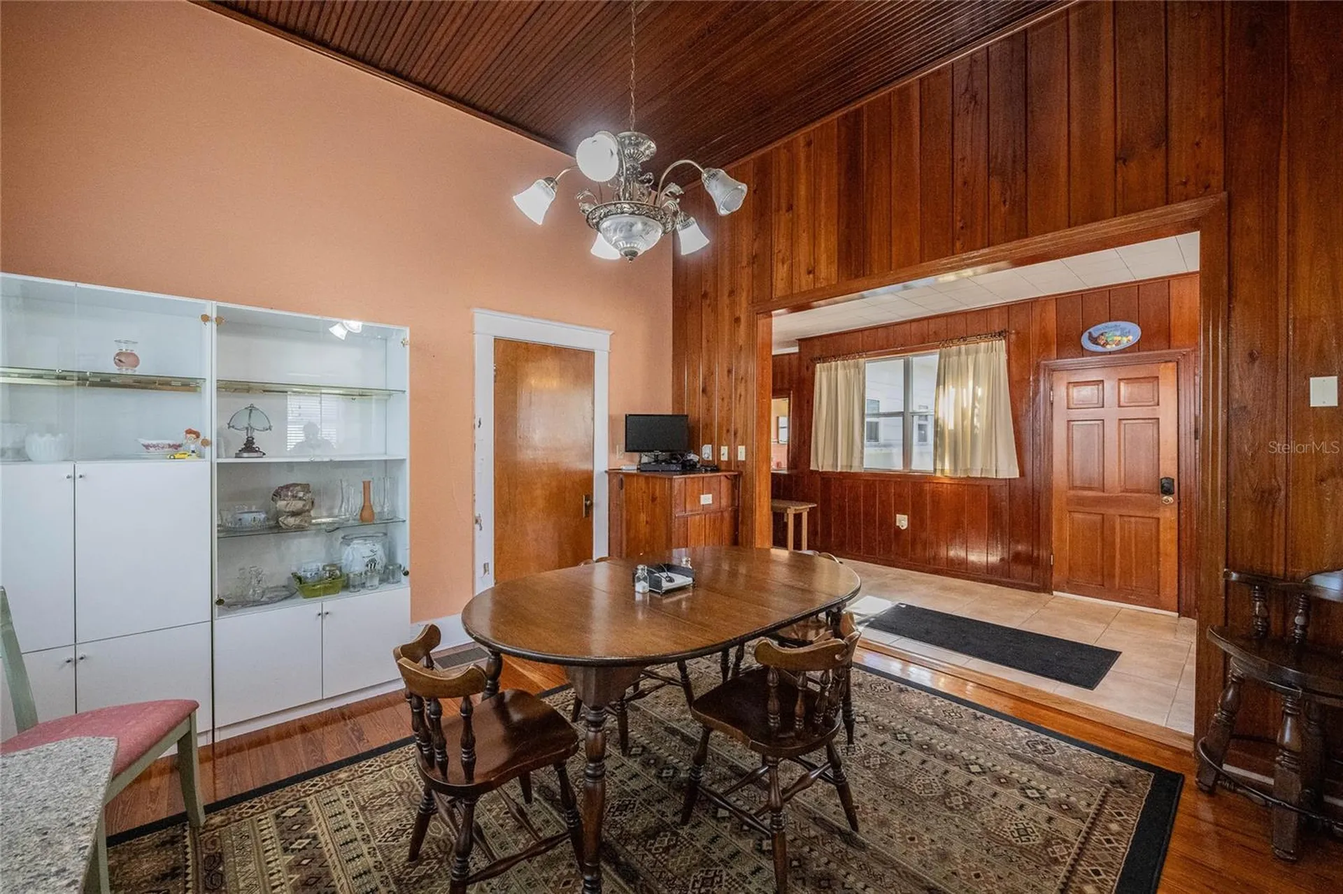 102 S Lakeshore Boulevard Lake Wales FL 33853