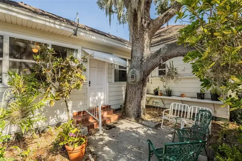 102 S Lakeshore Boulevard Lake Wales FL 33853