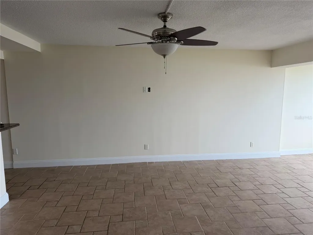 33 S Gulfstream Avenue Sarasota FL 34236
