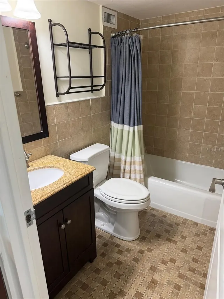 33 S Gulfstream Avenue Sarasota FL 34236