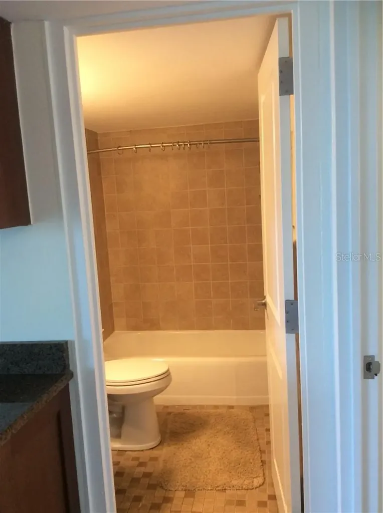 33 S Gulfstream Avenue Sarasota FL 34236