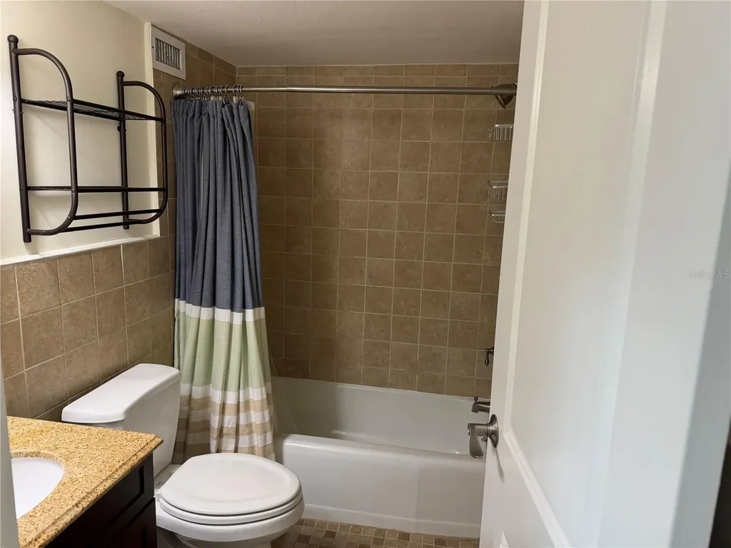 33 S Gulfstream Avenue Sarasota FL 34236