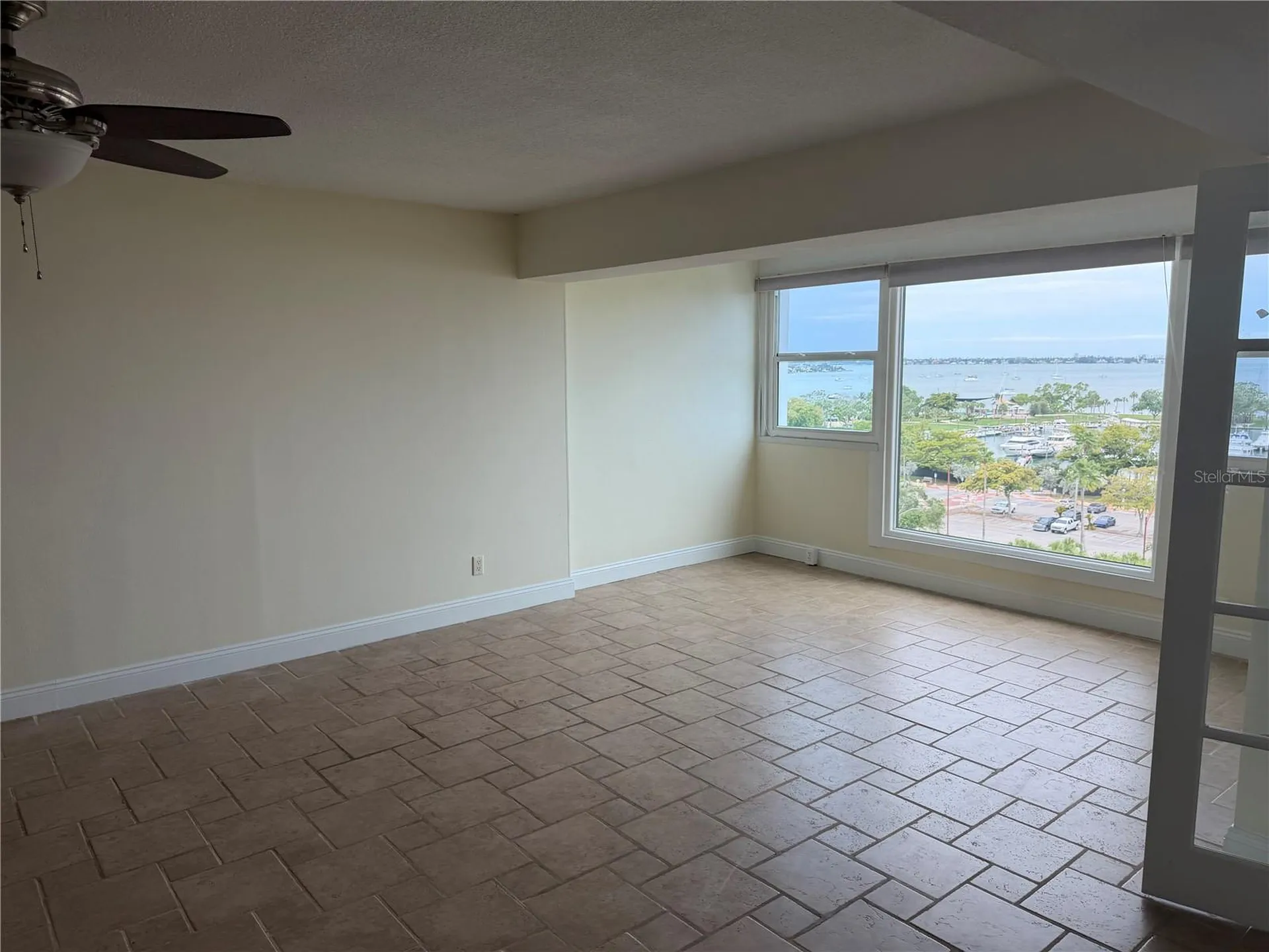 33 S Gulfstream Avenue Sarasota FL 34236