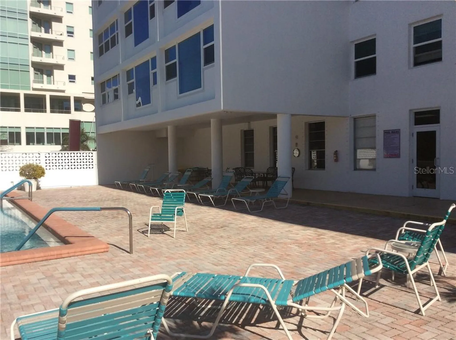 33 S Gulfstream Avenue Sarasota FL 34236