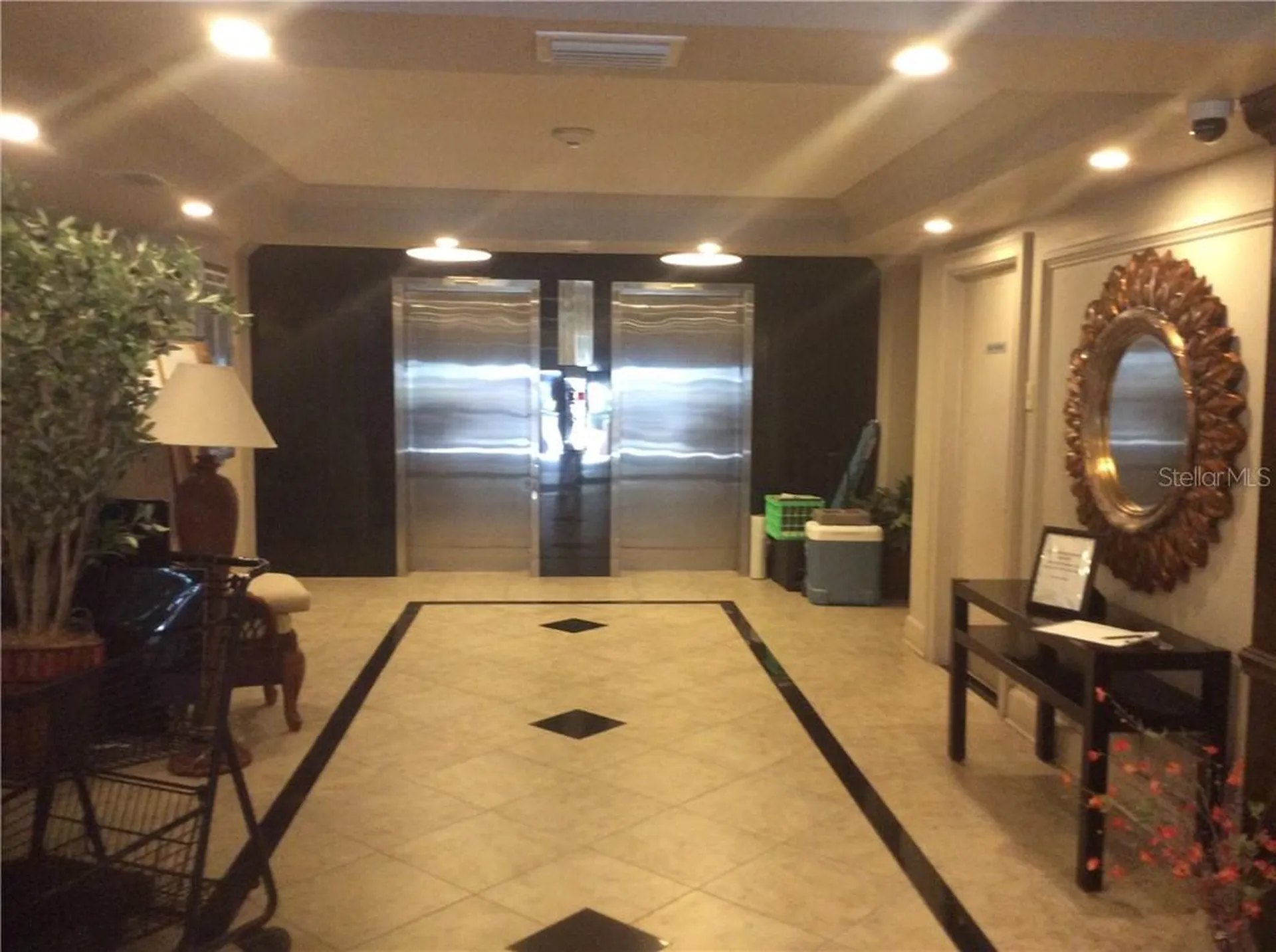 33 S Gulfstream Avenue Sarasota FL 34236