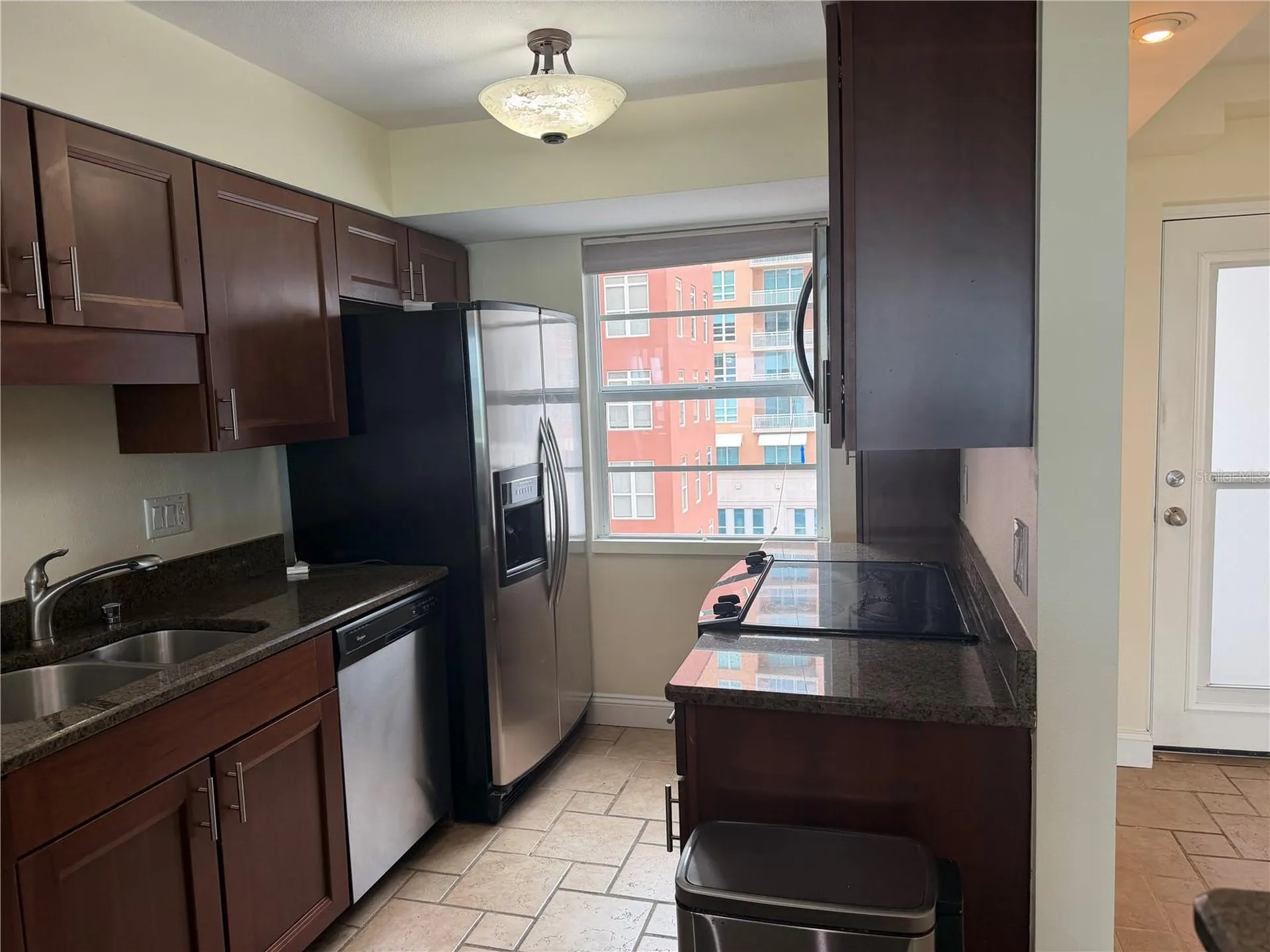 33 S Gulfstream Avenue Sarasota FL 34236