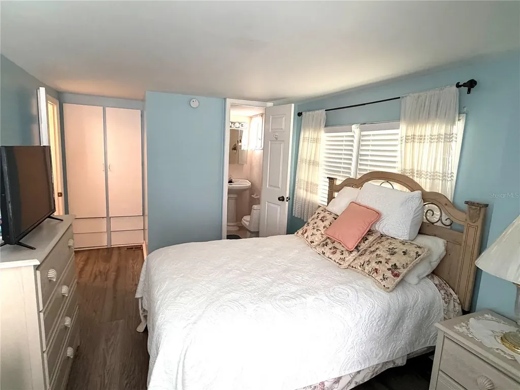 5205 5th Street E Bradenton FL 34203
